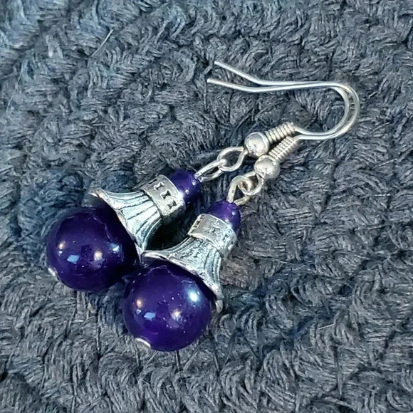 Handcrafted Purple Malaysia Jade Silver Plated Pewter Dangle Earrings - Picture 5 of 5